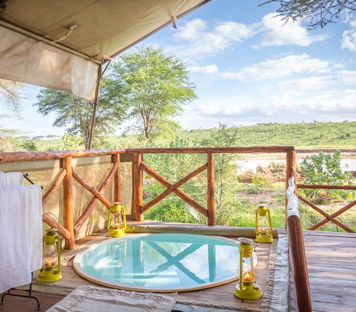 Elephant Bedroom Camp Jacuzzi 2